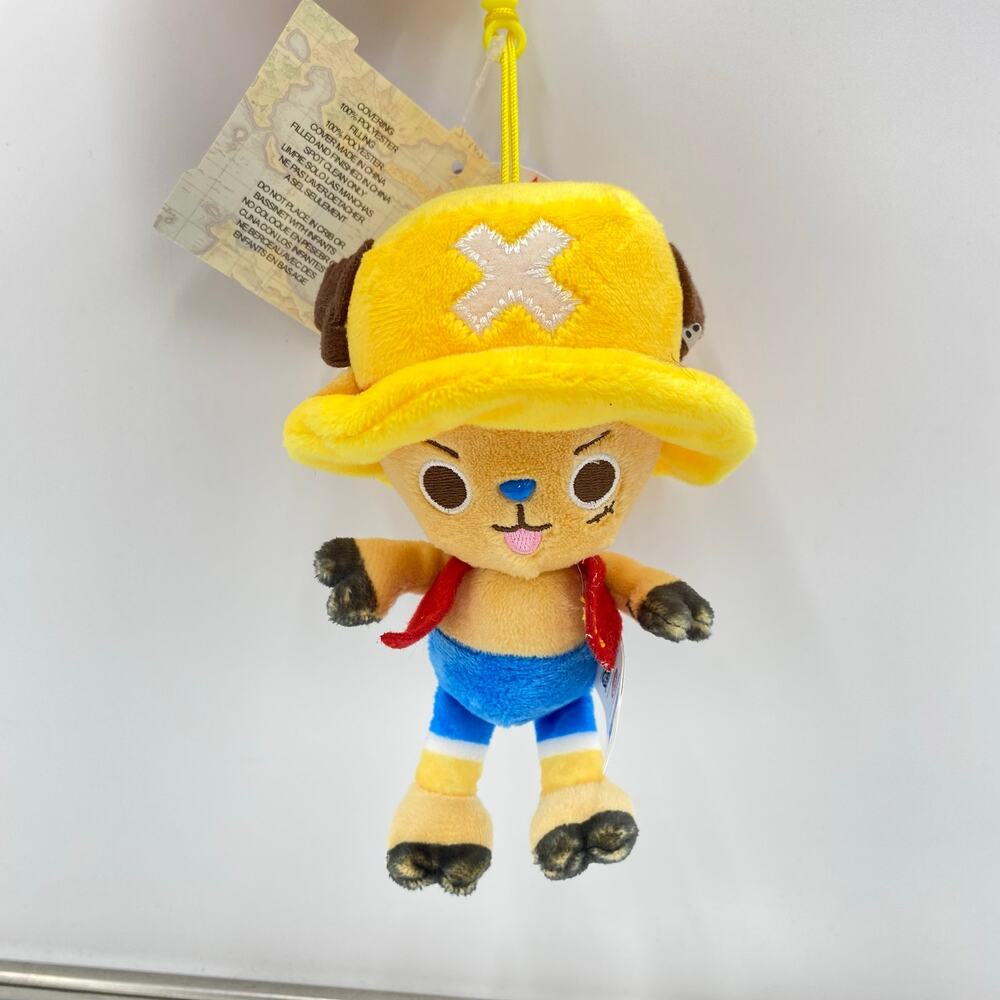 One Piece X Round One Exclusive Tony Tony Chopper Monkey D Luffy Outfit Keychain